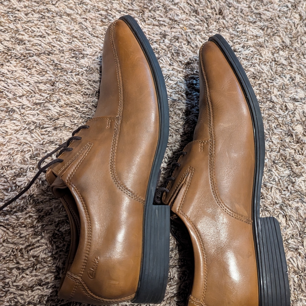 Clarks Collection Brown Leather Men's Shoes - Picture 2 of 5